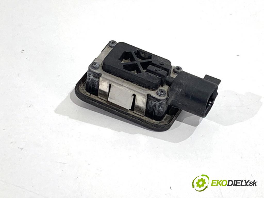 LAND ROVER RANGE ROVER EVOQUE SUV 2025 150 kW 2.0 D200 MHEV 4x4 1997 klika dveří zadní část