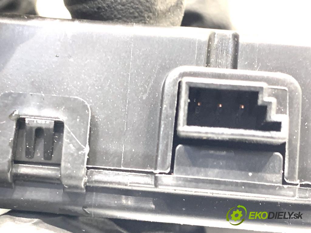 LAND ROVER RANGE ROVER EVOQUE SUV 2025 150 kW 2.0 D200 MHEV 4x4 1997 Modul Zosilňovač KEYLESS K8D2-15K602-BD