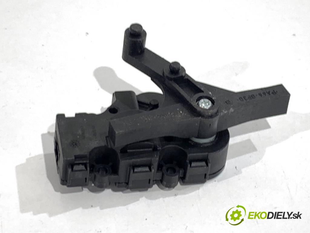 LAND ROVER RANGE ROVER EVOQUE SUV 2025 150 kW 2.0 D200 MHEV 4x4 1997 motor topení EGP0031 HK009001