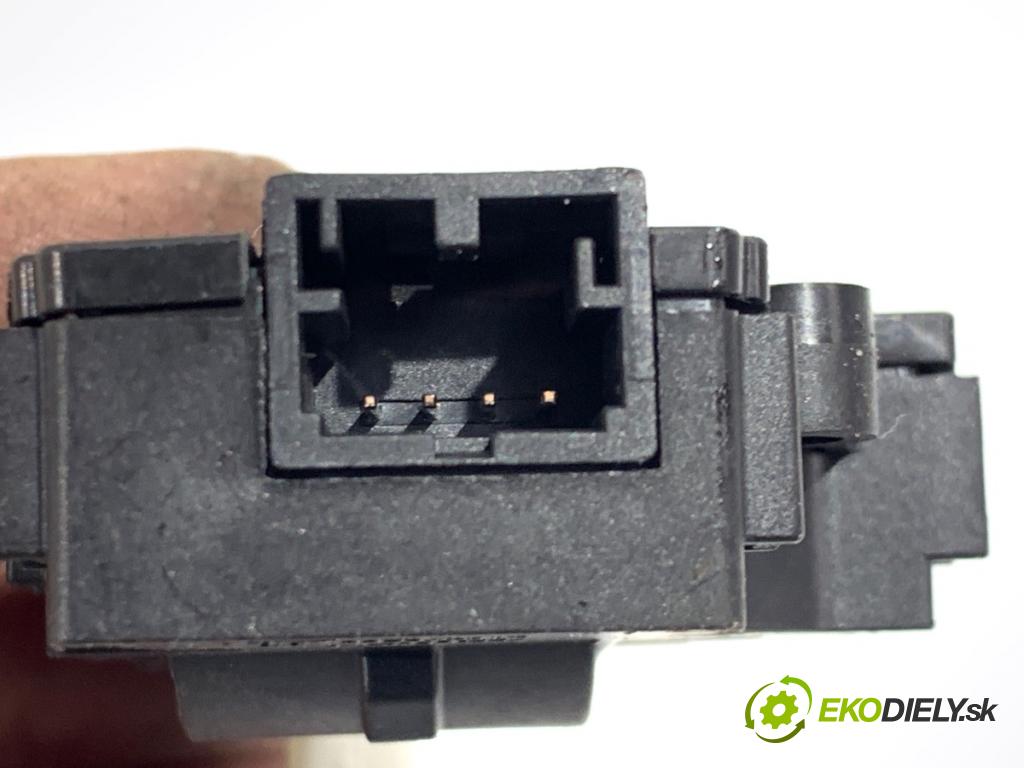 LAND ROVER RANGE ROVER EVOQUE SUV 2025 150 kW 2.0 D200 MHEV 4x4 1997 motor topení EGP0031 HK009001