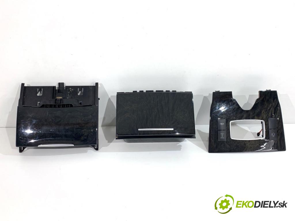 MERCEDES-BENZ W218 Kombi 2016 190 kW CLS 350 d 4-matic (218.994) 2987 lišty kryt TUNEL: A2186800950 A2186800750