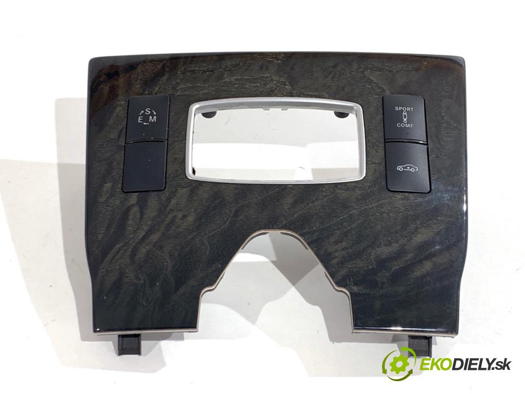 MERCEDES-BENZ W218 Kombi 2016 190 kW CLS 350 d 4-matic (218.994) 2987 lišty kryt TUNEL: A2186800950 A2186800750