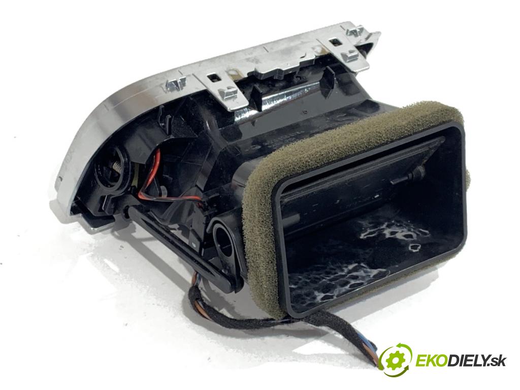 MERCEDES-BENZ W218 Kombi 2016 190 kW CLS 350 d 4-matic (218.994) 2987 mří topení levý přední část A2188300154