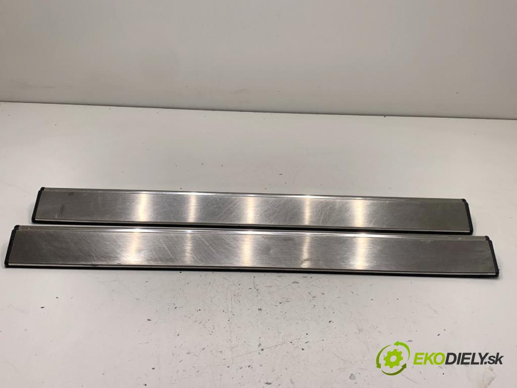 MERCEDES-BENZ W218 Kombi 2016 190 kW CLS 350 d 4-matic (218.994) 2987 lišty gumy pedálu PROGOWE A2186800135