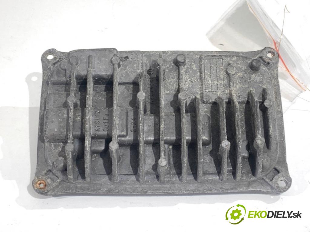 MERCEDES-BENZ W218 Kombi 2016 190 kW CLS 350 d 4-matic (218.994) 2987 Menič Modul LED A2189007306