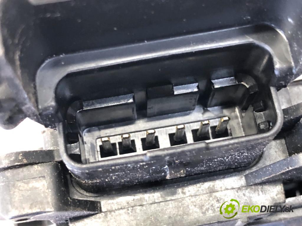CITROEN C4 PICASSO I nadwozie wielkoprzestrzenne (MPV) 2010 100 kW 2.0 HDi 138 1997 zámok dveře pravý přední část 24099816