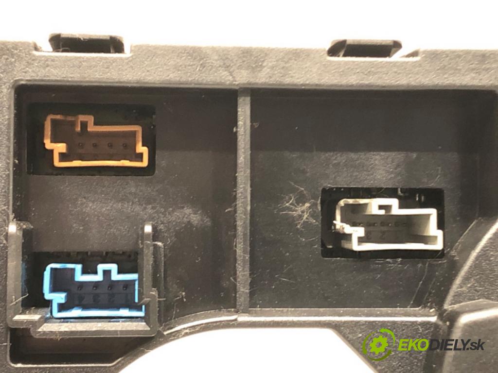 CITROEN C4 PICASSO I nadwozie wielkoprzestrzenne (MPV) 2010 100 kW 2.0 HDi 138 1997 Prepínač kombinovaný 96656018XT (Prepínacie páčky pod volantom)