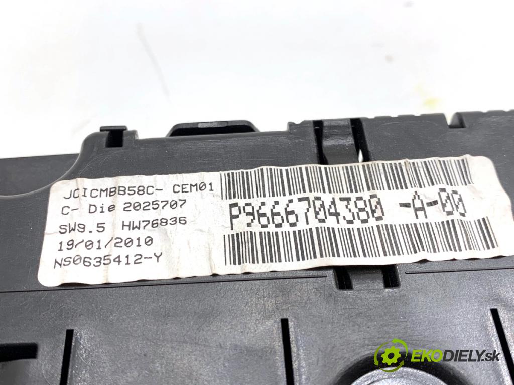 CITROEN C4 PICASSO I nadwozie wielkoprzestrzenne (MPV) 2010 100 kW 2.0 HDi 138 1997 prístrojovka P9666704380 (Přístrojová deska)