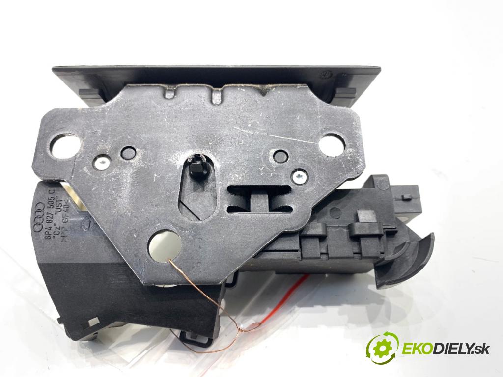 AUDI A4 B7 Kombi 2008 125 kW 2.0 TDI 1968 zámok dveří zadní část 8P4827505C