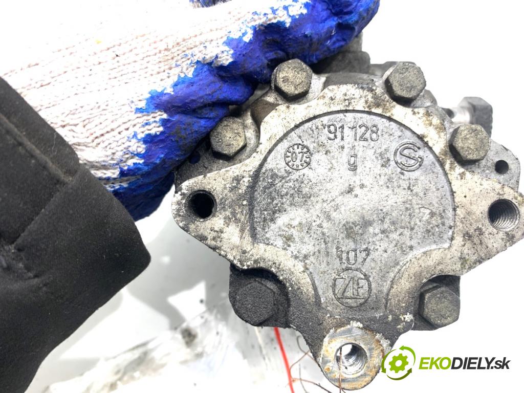 AUDI A4 B7 Kombi 2008 125 kW 2.0 TDI 1968 pumpa servočerpadlo 8E0145155N (Servočerpadlo)