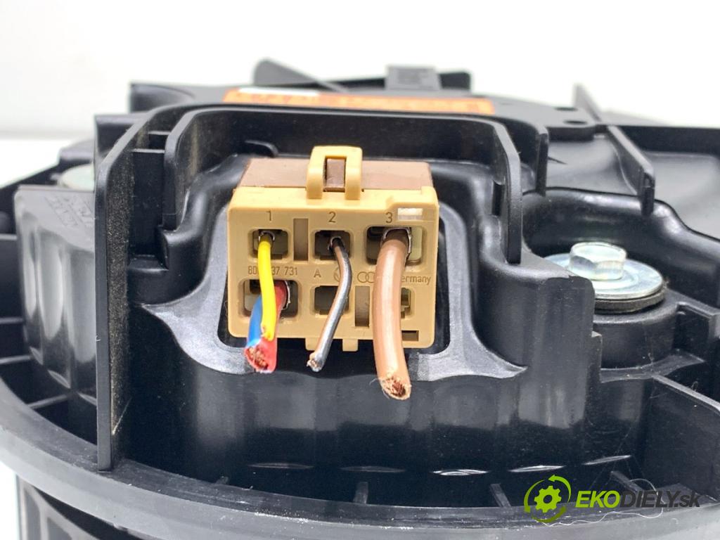 AUDI A4 B7 Kombi 2008 125 kW 2.0 TDI 1968 ventilátor kúrenia 8E1820021E