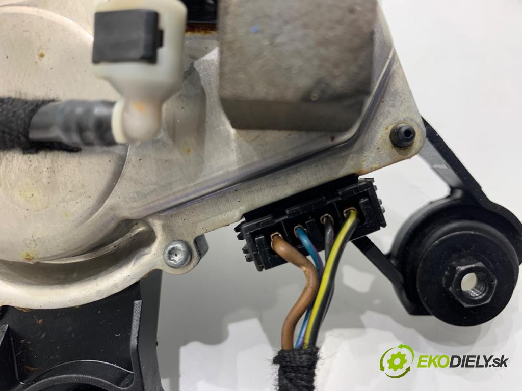 AUDI A4 B7 Kombi 2008 125 kW 2.0 TDI 1968 motor stěračů zadní část 8E9955711E