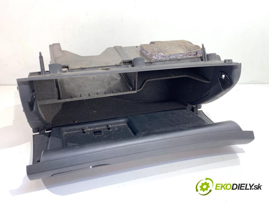 AUDI A4 B7 Kombi 2008 125 kW 2.0 TDI 1968 Priehradka, kastlík spolujazdca 8E1857035D (Priehradka (kastlík))