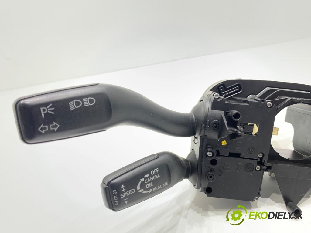 AUDI A4 B7 Kombi 2008 125 kW 2.0 TDI 1968 Prepínač kombinovaný 8E0953549Q (Prepínacie páčky pod volantom)