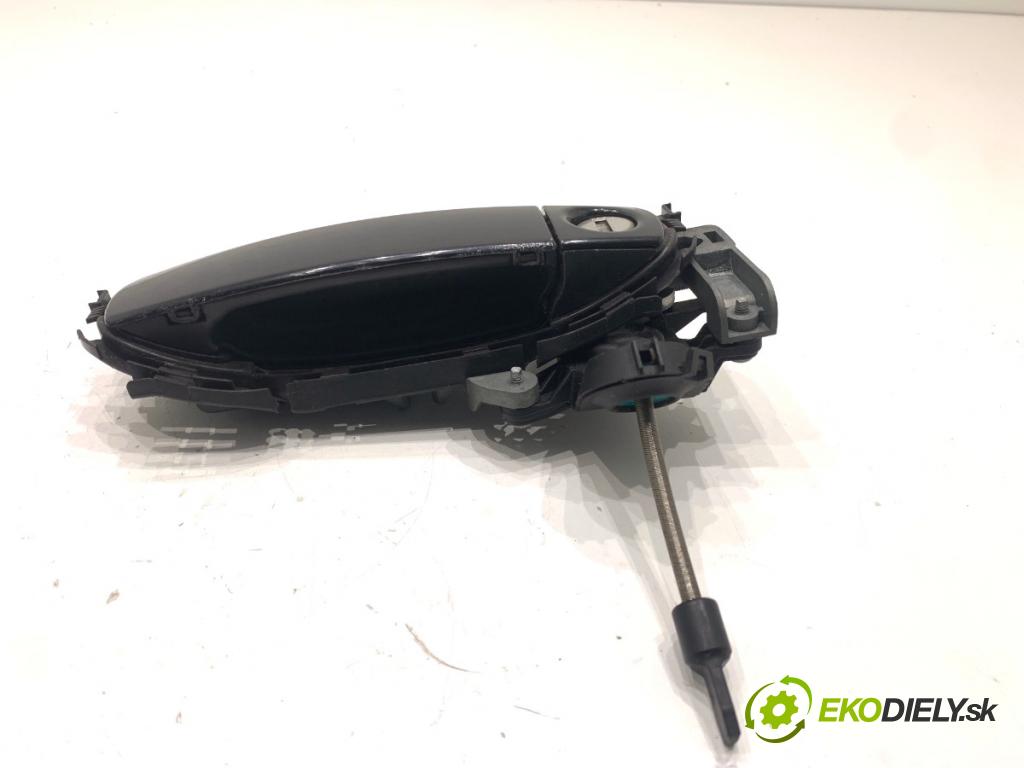 AUDI A4 B7 Kombi 2008 125 kW 2.0 TDI 1968 klika vnejší levý přední část