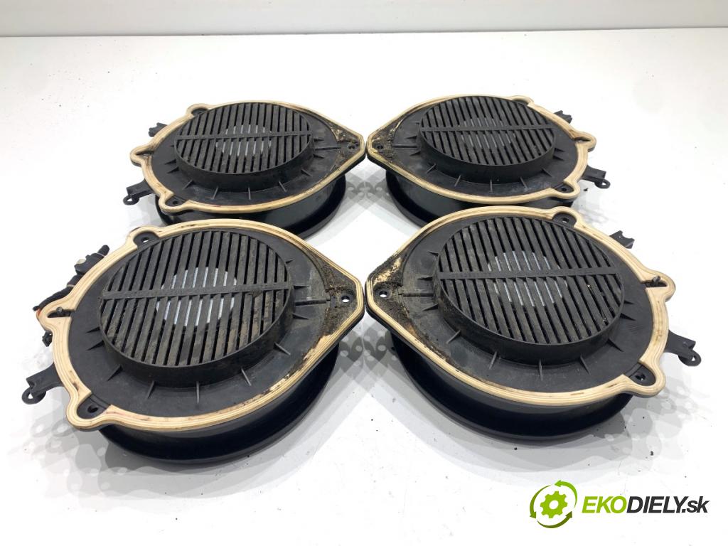 AUDI A4 B7 Kombi 2008 125 kW 2.0 TDI 1968 reproduktory 8E0035411