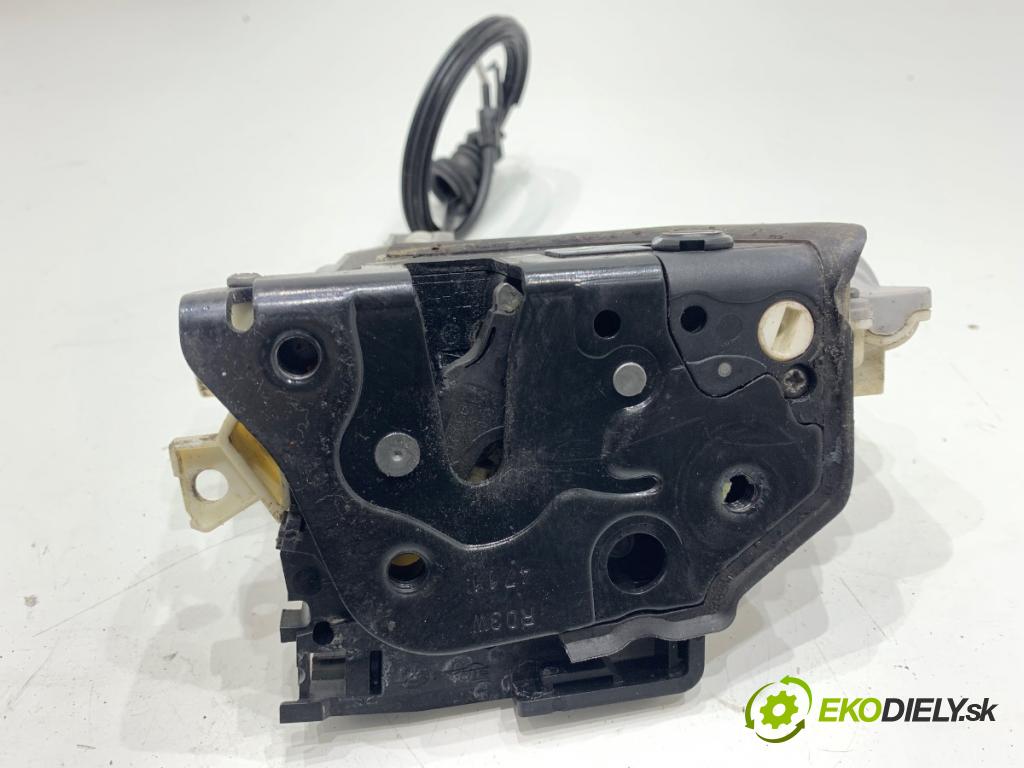 VW PASSAT B7 Kombi 2012 100 kW 2.0 TDI 1968 zámok dveře pravý zadní část 3C4839016A