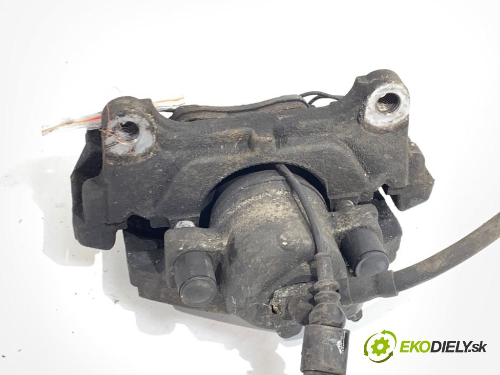 VW PASSAT B7 Kombi 2012 100 kW 2.0 TDI 1968 brzdič třmen levý přední část