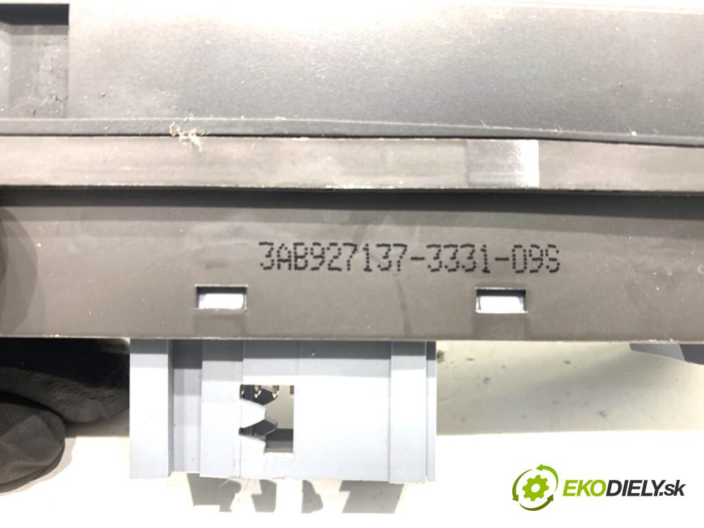 VW PASSAT B7 Kombi 2012 100 kW 2.0 TDI 1968 Spínač brzdy ručnej brzdy 3AB927137 (Prepínacie páčky pod volantom)