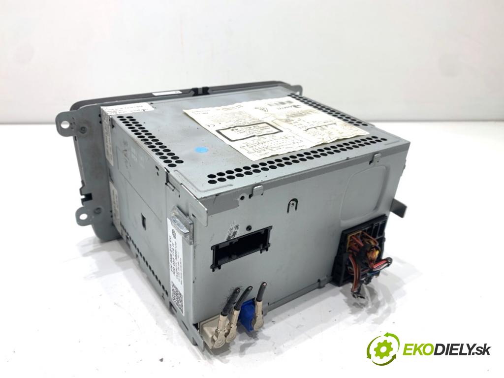 VW PASSAT B7 Kombi 2012 100 kW 2.0 TDI 1968 RADIO 3C0035279H (Audio zariadenie)