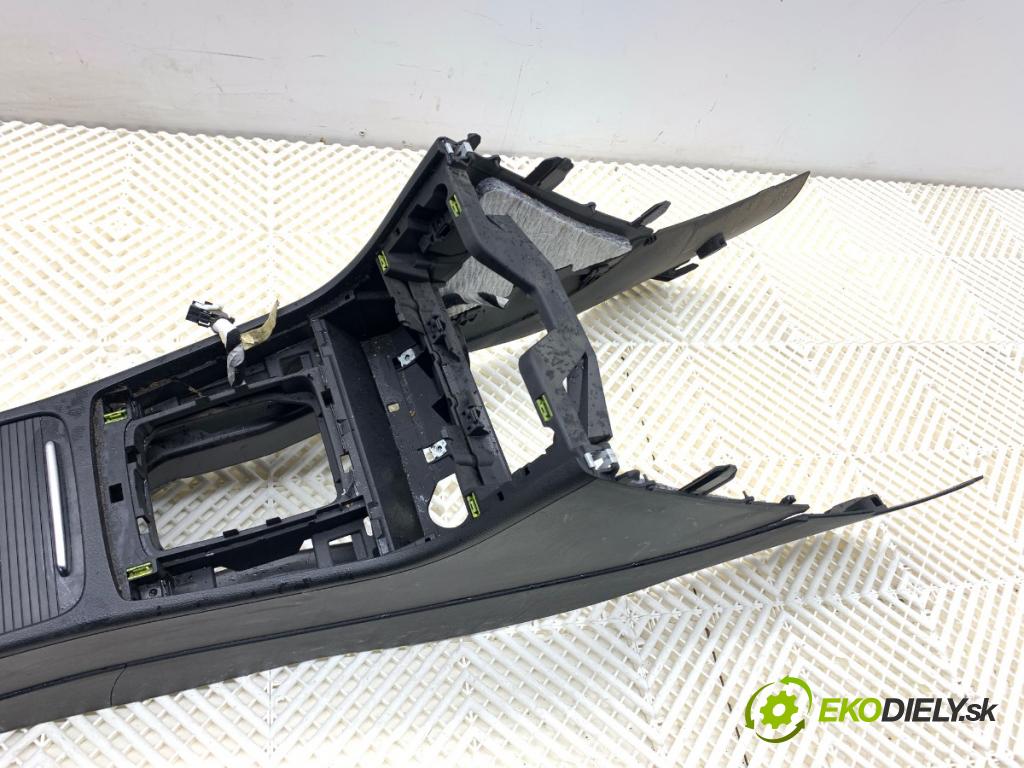 VW PASSAT B7 Kombi 2012 100 kW 2.0 TDI 1968 Tunel středový 3AB863241E (Středový tunel)