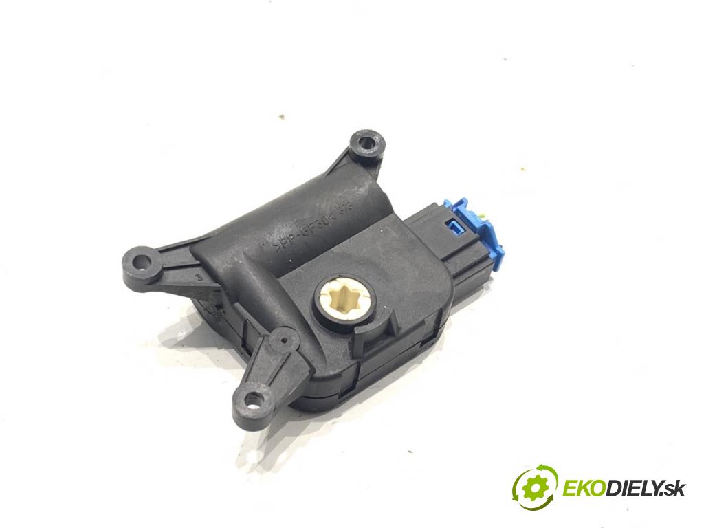 VW PASSAT B7 Kombi 2012 100 kW 2.0 TDI 1968 motor topení 3C0907511AM