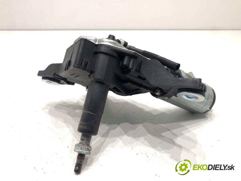 VW PASSAT B7 Kombi 2012 100 kW 2.0 TDI 1968 motor stěračů zadní část 3C9955711A