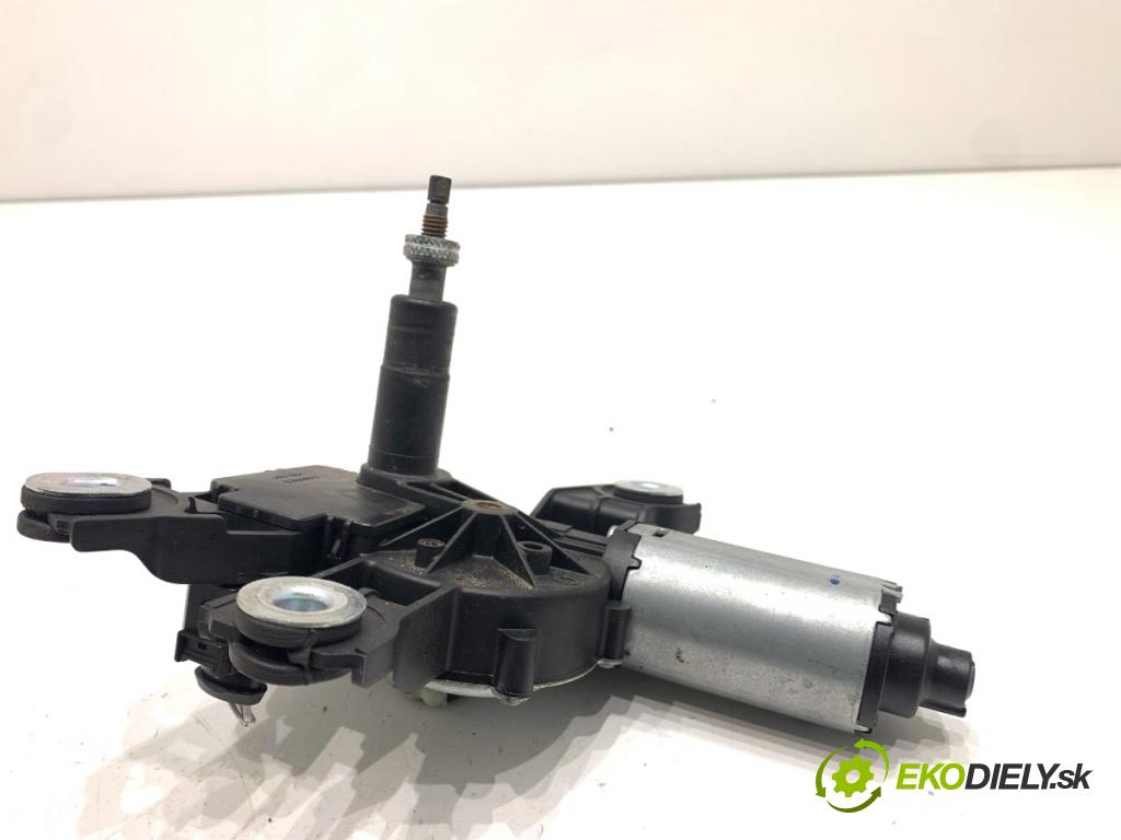 VW PASSAT B7 Kombi 2012 100 kW 2.0 TDI 1968 motor stěračů zadní část 3C9955711A