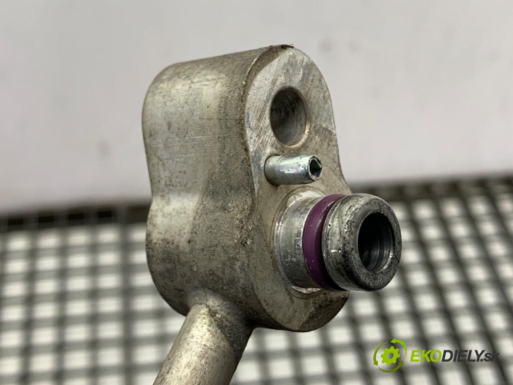 VW PASSAT B7 Kombi 2012 100 kW 2.0 TDI 1968 rúrka klimatizácie 3C0820741AJ (Rúrka klimatizácie)