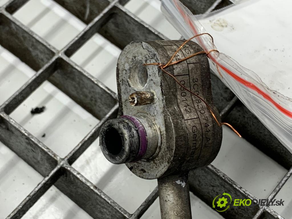 VW PASSAT B7 Kombi 2012 100 kW 2.0 TDI 1968 rúrka klimatizácie 3C0820741AJ (Rúrka klimatizácie)