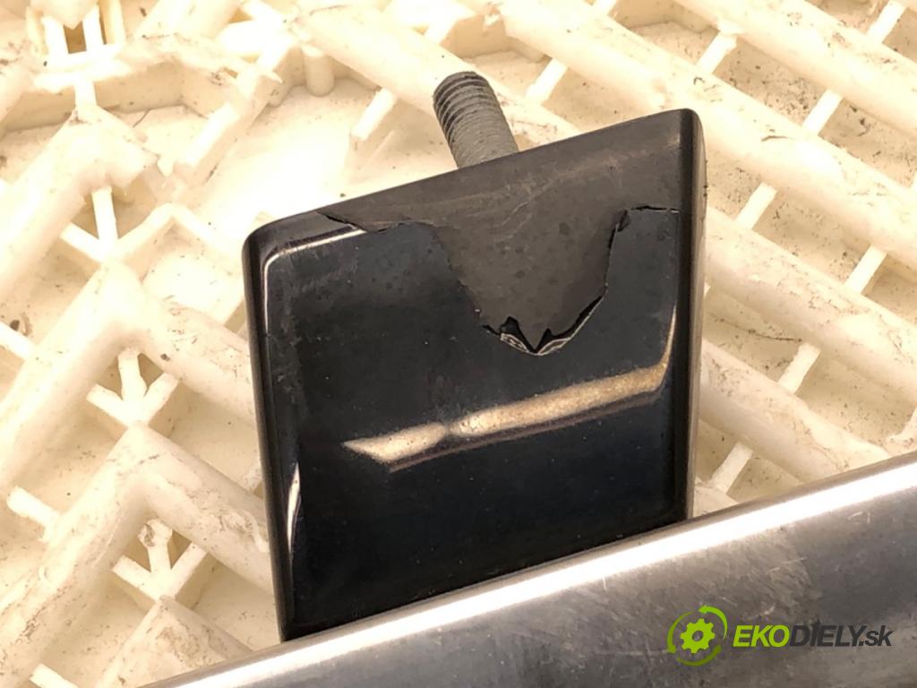 VW PASSAT B7 Kombi 2012 100 kW 2.0 TDI 1968 zábradlí: STŘECHA 3AF860033