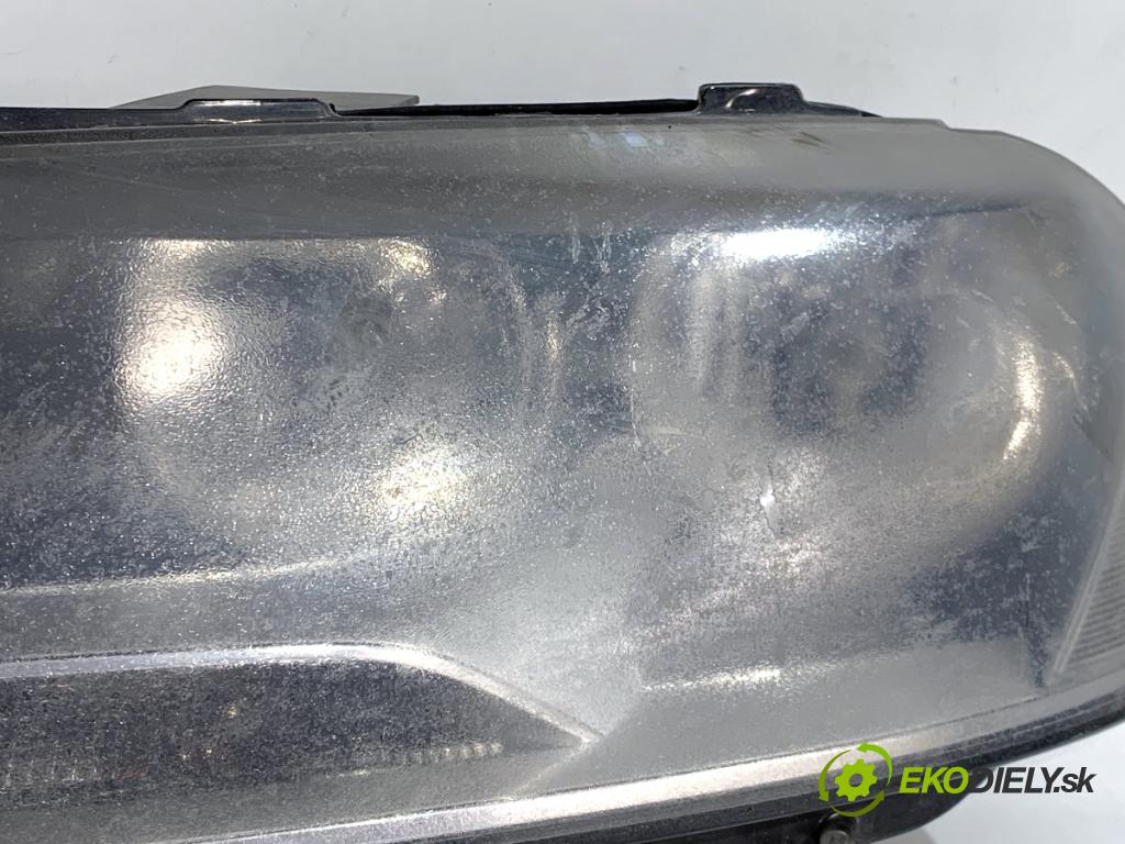 VW PASSAT B7 Kombi 2012 100 kW 2.0 TDI 1968 světlomet levý přední část 3AB941005