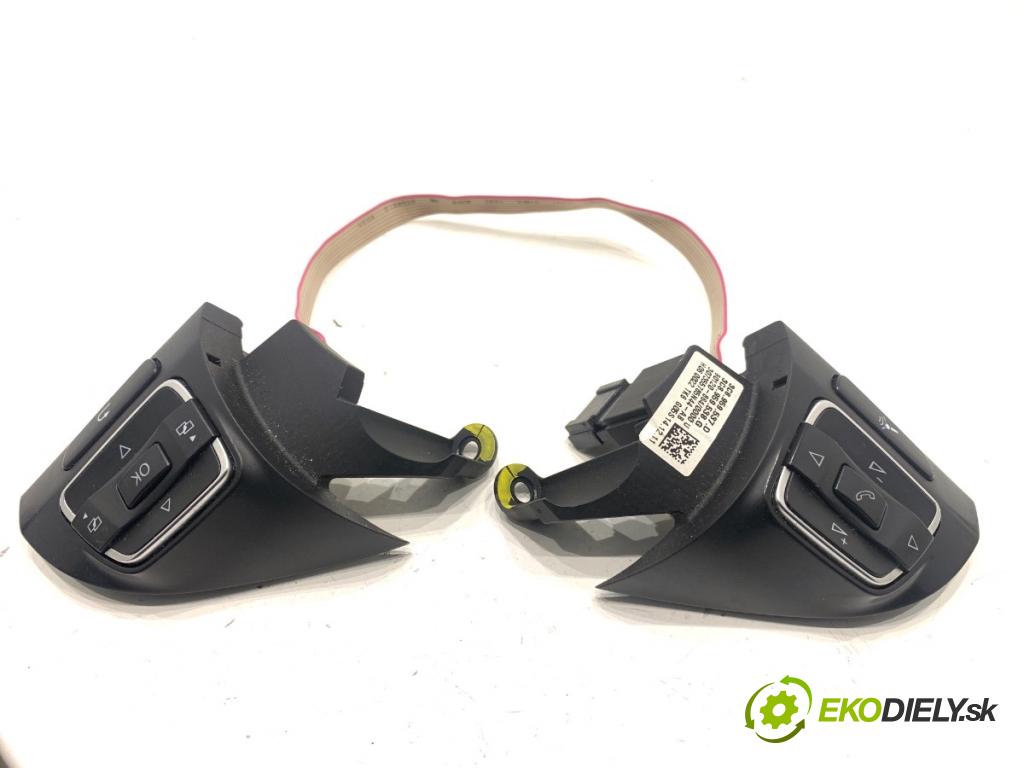 VW PASSAT B7 Kombi 2012 100 kW 2.0 TDI 1968 SPÍNAČE: volantu 3C8959537D