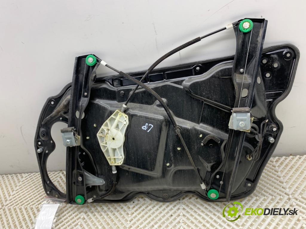VW PASSAT B7 Kombi 2012 100 kW 2.0 TDI 1968 mechanismus okna levý přední část 3AA837755