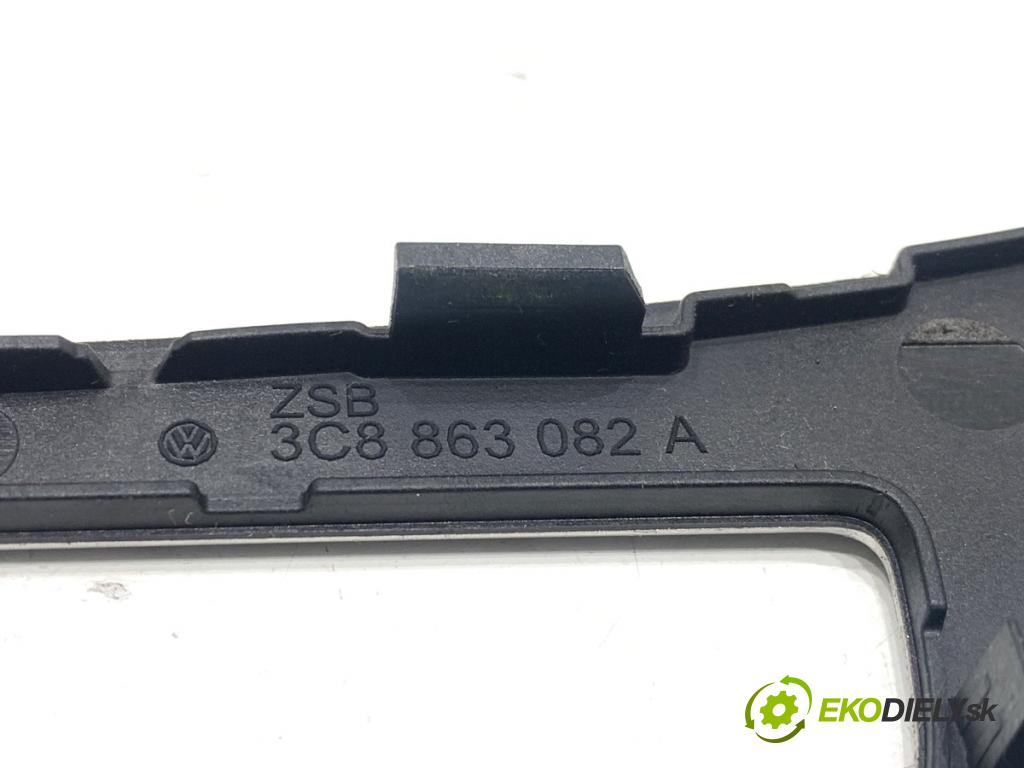 VW PASSAT B7 Kombi 2012 100 kW 2.0 TDI 1968 lišty kryt 3C8863082A 3AB858366 (Lišta)