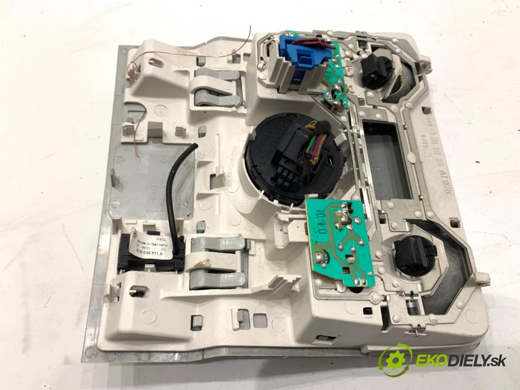 VW PASSAT B7 Kombi 2012 100 kW 2.0 TDI 1968 světlo stropní 1K0947105AT