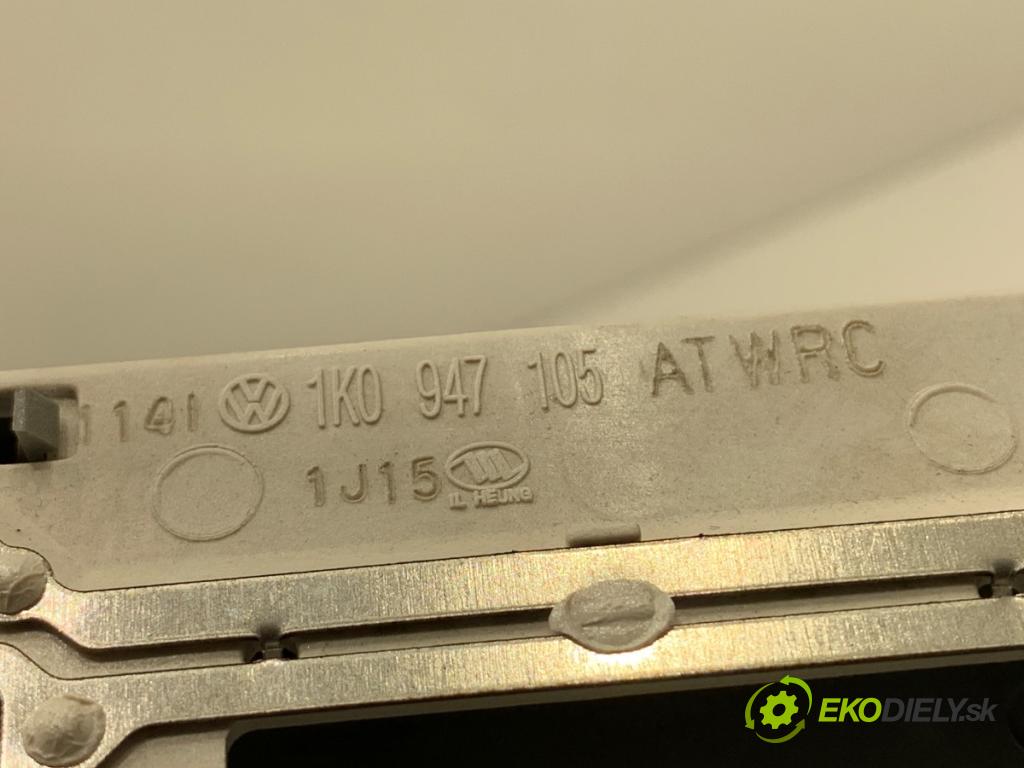 VW PASSAT B7 Kombi 2012 100 kW 2.0 TDI 1968 světlo stropní 1K0947105AT