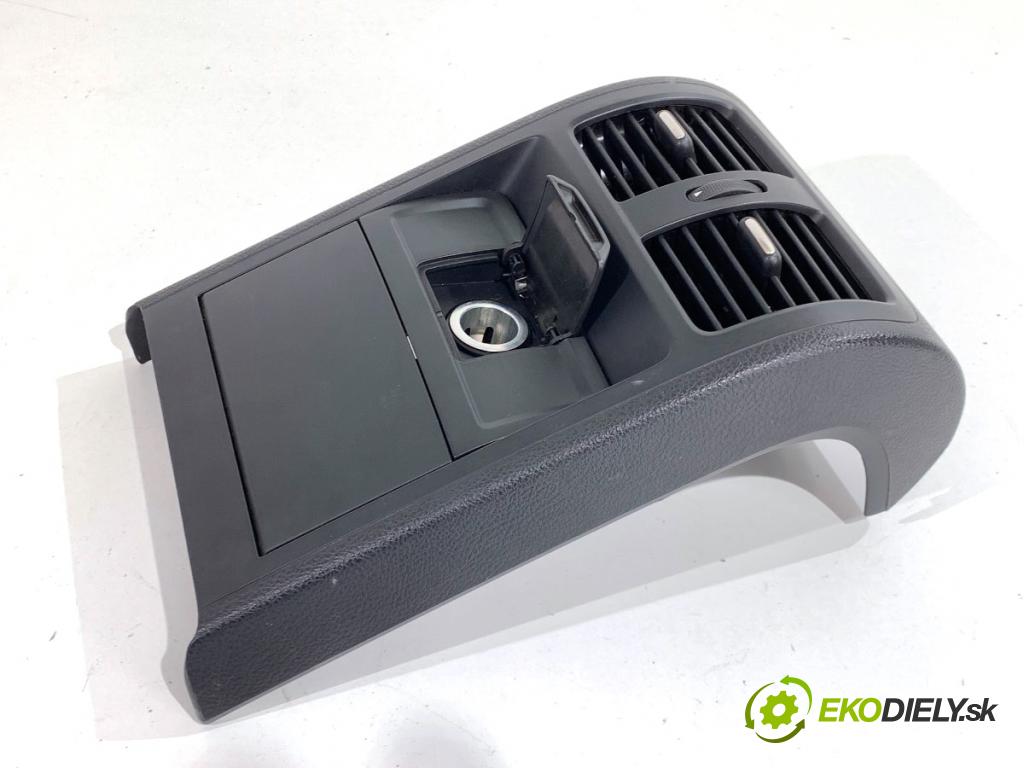 VW PASSAT B7 Kombi 2012 100 kW 2.0 TDI 1968 Mriežky kúrenia zad 3AA819203