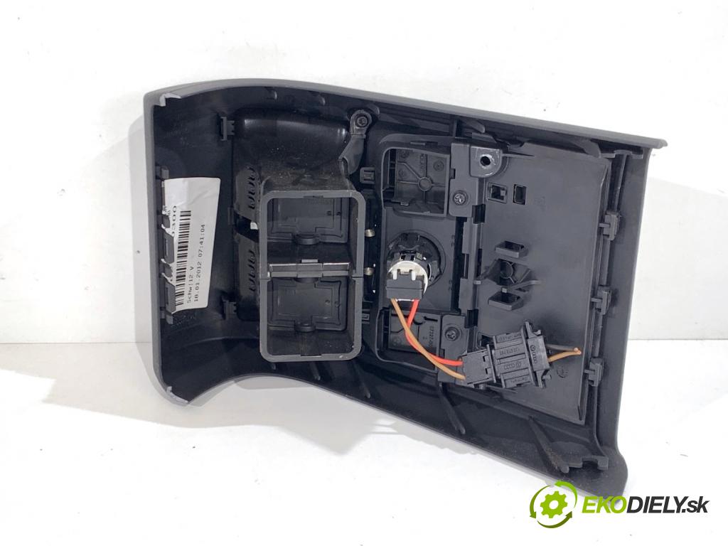 VW PASSAT B7 Kombi 2012 100 kW 2.0 TDI 1968 Mriežky kúrenia zad 3AA819203