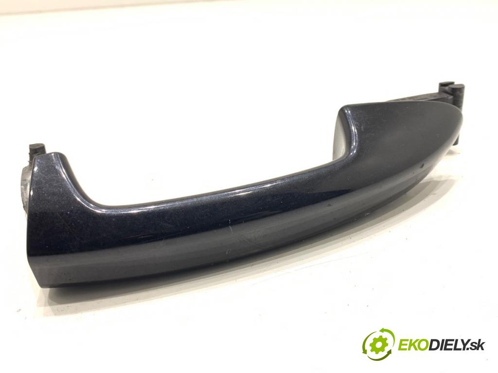 VW PASSAT B7 Kombi 2012 100 kW 2.0 TDI 1968 klika vnejší pravý přední část 3C0837206A