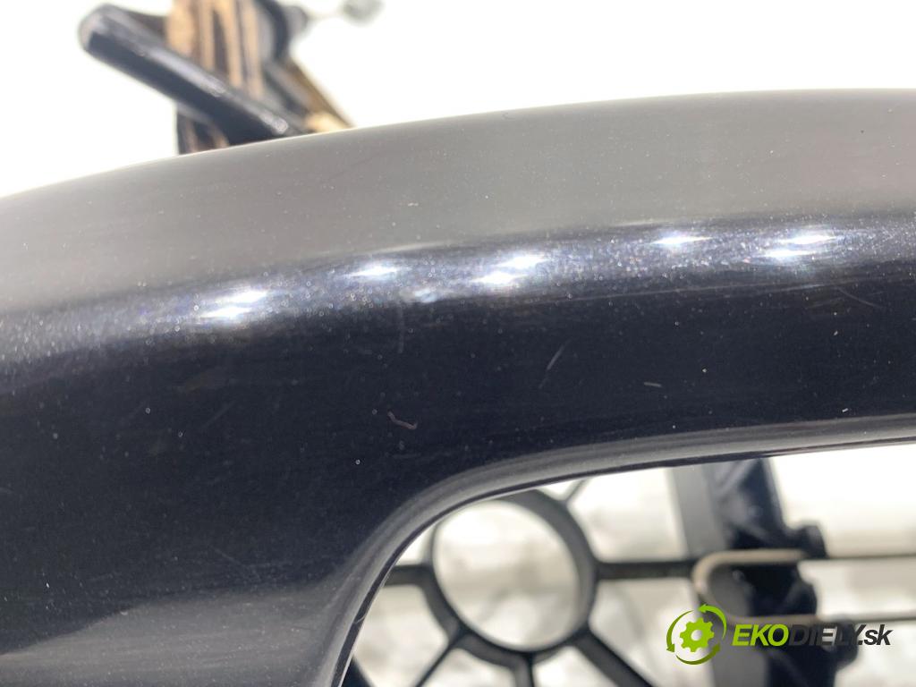 VW PASSAT B7 Kombi 2012 100 kW 2.0 TDI 1968 Kľučka vonkajšia pravy zad