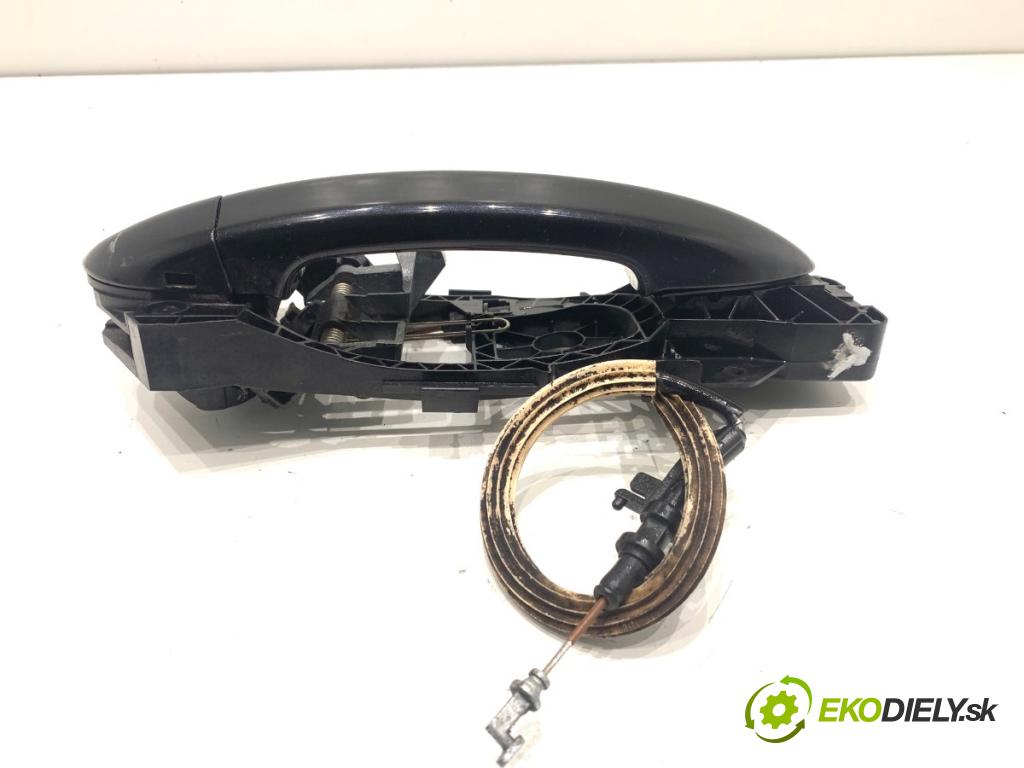 VW PASSAT B7 Kombi 2012 100 kW 2.0 TDI 1968 Kľučka vonkajšia pravy zad