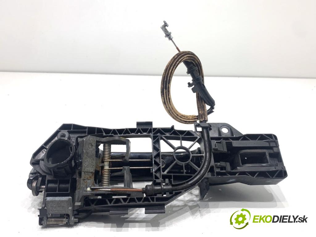 VW PASSAT B7 Kombi 2012 100 kW 2.0 TDI 1968 Kľučka vonkajšia pravy zad