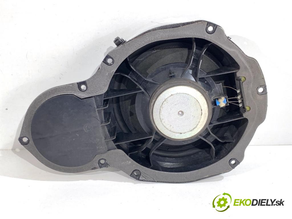 VW PASSAT B7 Kombi 2012 100 kW 2.0 TDI 1968 reproduktor Dvere predný ľavy 3C8035454