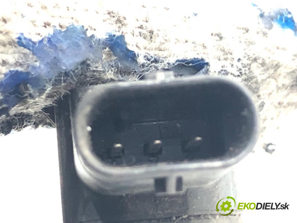 VW PASSAT B7 Kombi 2012 100 kW 2.0 TDI 1968 snímač PDC 1S0919275