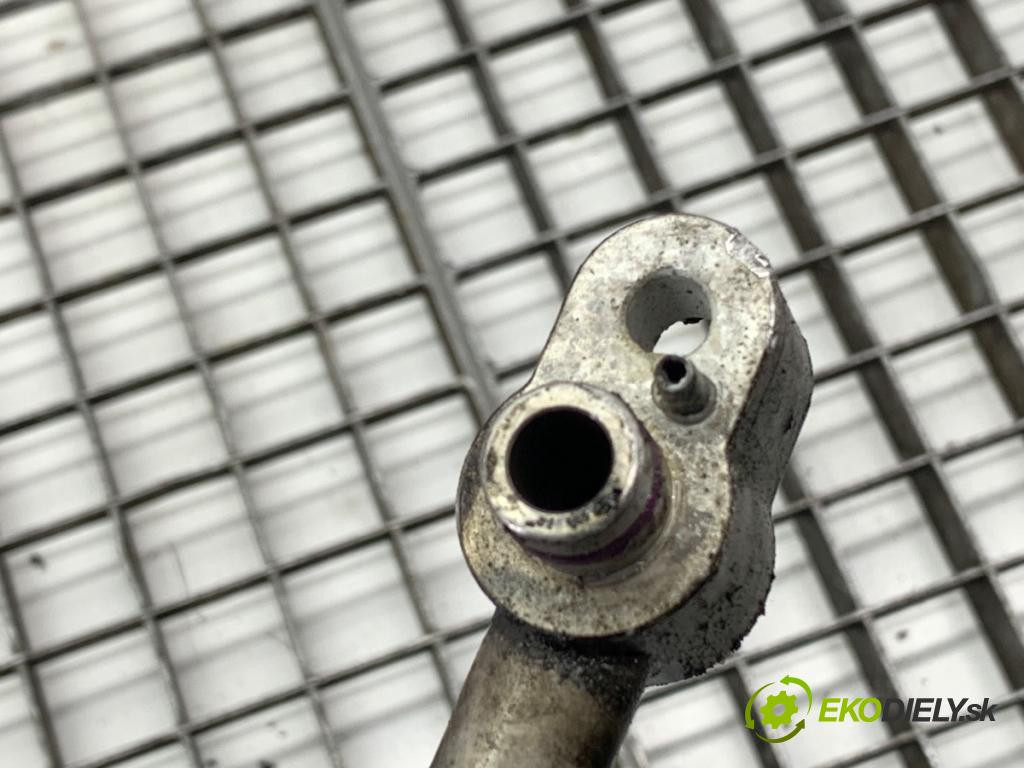 VW PASSAT B7 Kombi 2012 100 kW 2.0 TDI 1968 rúrka klimatizácie 3C0820721R (Rúrka klimatizácie)