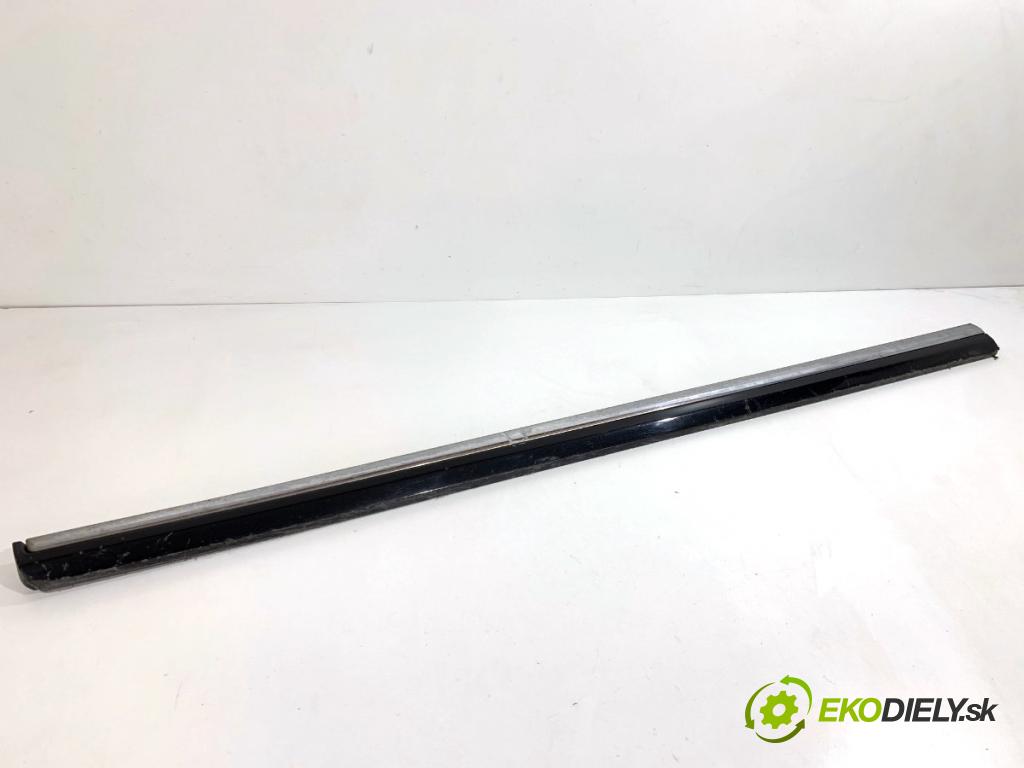 VW PASSAT B7 Kombi 2012 100 kW 2.0 TDI 1968 lišta dveře levý přední část 3AA854939A