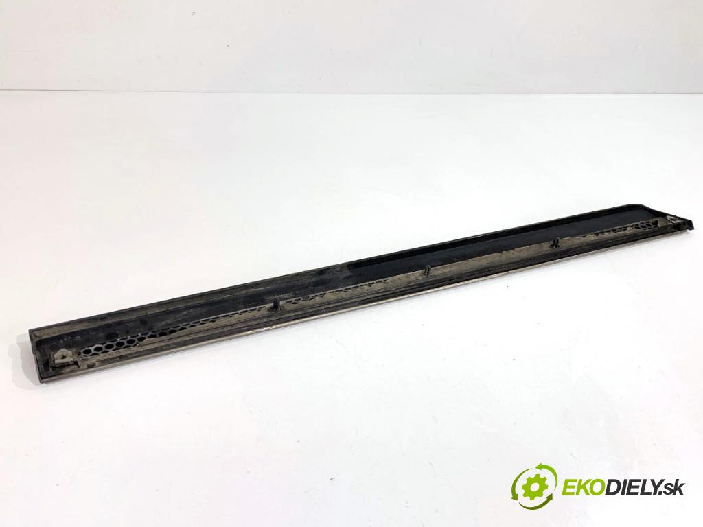 VW PASSAT B7 Kombi 2012 100 kW 2.0 TDI 1968 lišta dveře levý zadní část 3AA854949A