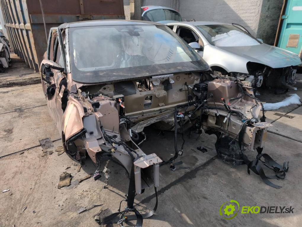 LAND ROVER RANGE ROVER EVOQUE SUV 2025 150 kW 2.0 D200 MHEV 4x4 1997 karoséria ČTVRŤÁK: Blatník prah strecha PODŁUŻNICA 