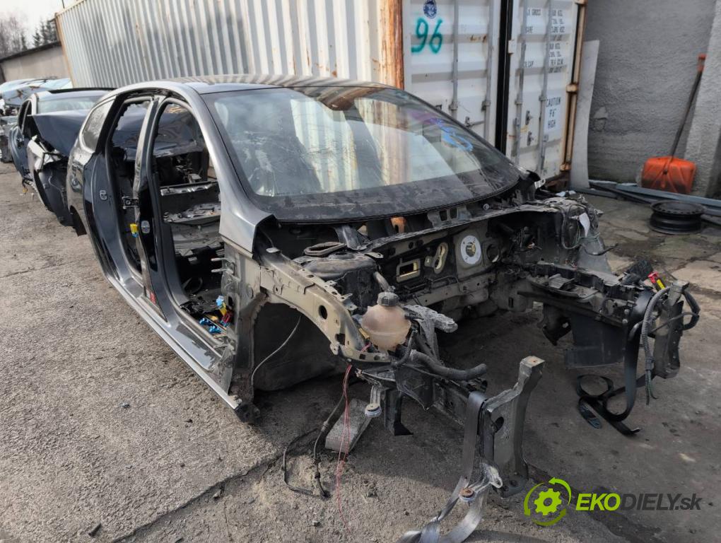 PEUGEOT 308 SW II Kombi 2014 88 kW 1.6 BlueHDi 120 1560 karoséria ČTVRŤÁK: Blatník prah strecha PODŁUŻNICA 